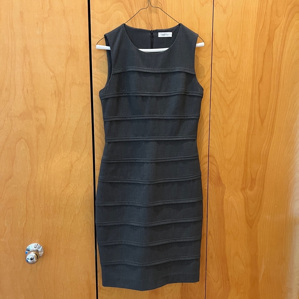 Calvin Klein Womens Sheath Dress Size 6 Charcoal Gray Tiered Pleated Zippered